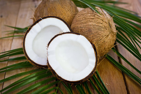 Hur man väljer en mogen kokosnöt i en butik