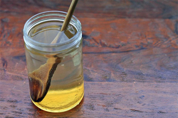 Fördelarna med honung och vatten på morgonen på tom mage