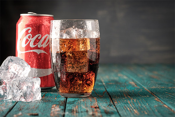 فوائد ومضار كوكا كولا
