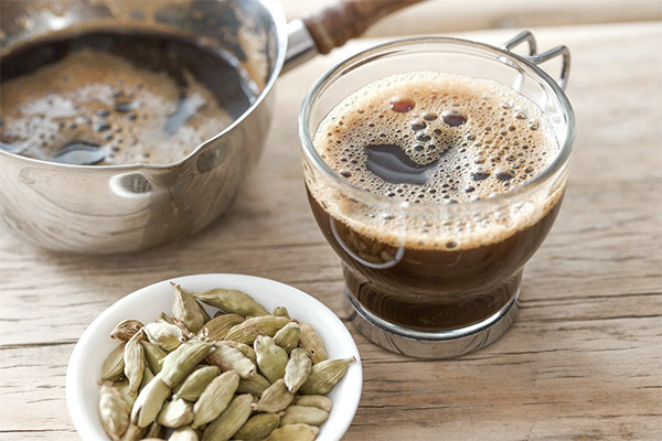 Výhody a poškození kávy kardamomu