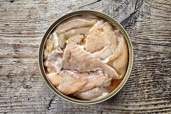 Výhody konzervovaného lososa